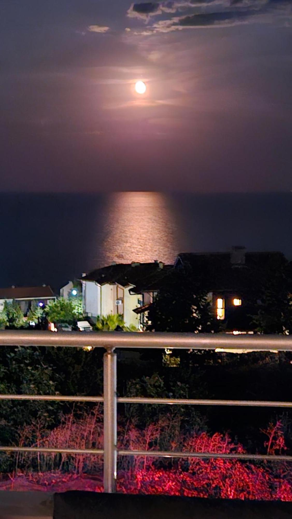 High In The Sky Apartments Sozopol Ngoại thất bức ảnh